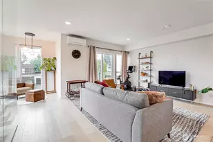 2014 E Pine St, Seattle, WA 98122 - Photo 3