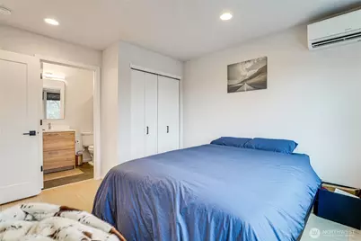 2014 E Pine Street #B, Seattle, WA 98122 - Photo 19