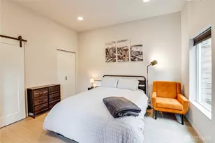 2014 E Pine St, Seattle, WA 98122 - Photo 23