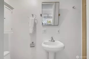 633 NW 85th St, Seattle, WA 98117 - Photo 15