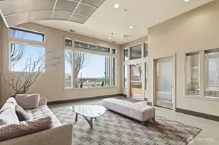 2000 Alaskan Wy, Seattle, WA 98121 - Photo 25