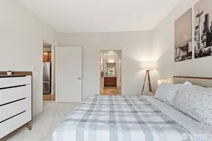 2000 Alaskan Wy, Seattle, WA 98121 - Photo 19