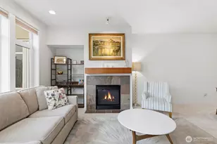 2000 Alaskan Wy, Seattle, WA 98121 - Photo 7