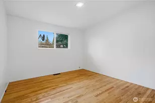 1614 144th Ave SE, Bellevue, WA 98007 - Photo 13