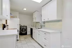 1614 144th Ave SE, Bellevue, WA 98007 - Photo 7