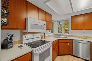 18429 20th Dr SE, Bothell, WA 98012 - Photo 5