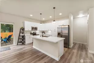 11217 Country Club Pl, Anderson Island, WA 98303 - Photo 7