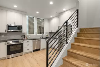 1104 B 34th Avenue, Seattle, WA 98122 - Photo 15