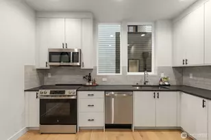 1104 B 34th Ave, Seattle, WA 98122 - Photo 17