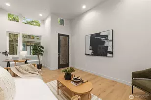 1104 C 34th Ave, Seattle, WA 98122 - Photo 5