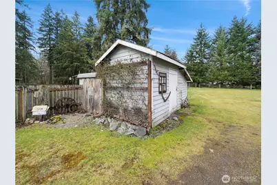 12728 Pioneer Way E, Buckley, WA 98321 - Photo 35