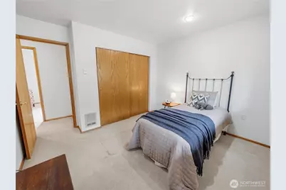 12728 Pioneer Way E, Buckley, WA 98321 - Photo 23