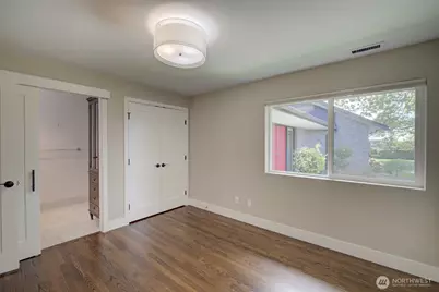9160 NE 19th Street, Clyde Hill, WA 98004 - Photo 15