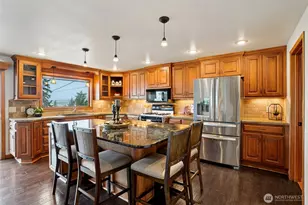 6111 Hawthorne Terrace NE NE, Tacoma, WA 98422 - Photo 9