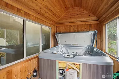 6111 Hawthorne Terrace NE NE, Tacoma, WA 98422 - Photo 35