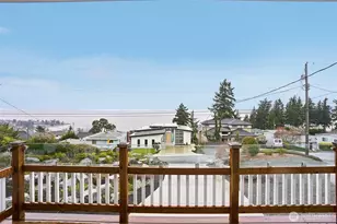 6111 Hawthorne Terrace NE NE, Tacoma, WA 98422 - Photo 31