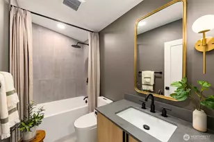 14035 Densmore Ave N, Seattle, WA 98133 - Photo 13