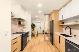 14035 Densmore Ave N, Seattle, WA 98133 - Photo 5