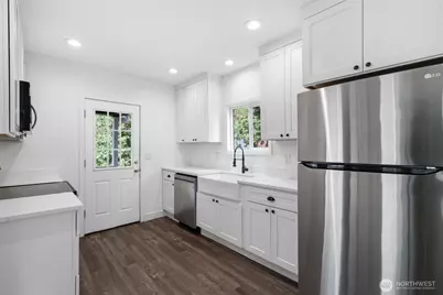 713 N Main Avenue, Ridgefield, WA 98642 - Photo 17