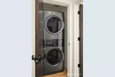 415 99th Avenue NE, Bellevue, WA 98004 - Photo 19