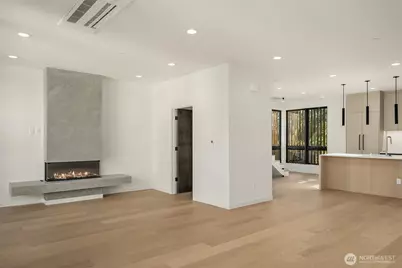 415 99th Avenue NE, Bellevue, WA 98004 - Photo 5