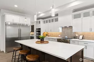 24922 SE 17th St, Sammamish, WA 98075 - Photo 11