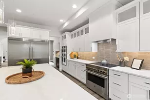 24922 SE 17th St, Sammamish, WA 98075 - Photo 13