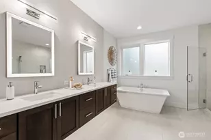 24922 SE 17th St, Sammamish, WA 98075 - Photo 27