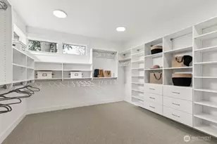 24922 SE 17th St, Sammamish, WA 98075 - Photo 29
