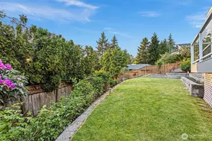 5525 Highland Dr, Bellevue, WA 98006 - Photo 33