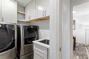 5525 Highland Dr, Bellevue, WA 98006 - Photo 31