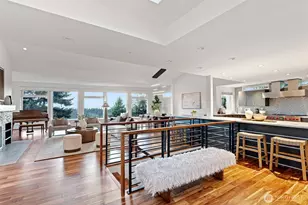 5525 Highland Dr, Bellevue, WA 98006 - Photo 9