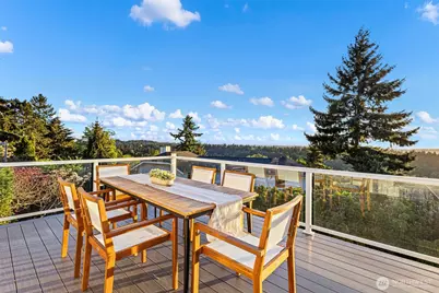5525 Highland Drive, Bellevue, WA 98006 - Photo 21