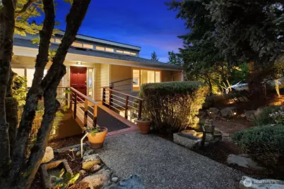 5525 Highland Drive, Bellevue, WA 98006 - Photo 3