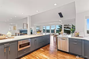 5525 Highland Dr, Bellevue, WA 98006 - Photo 17