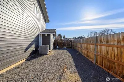 306 Belmont Avenue, Moses Lake, WA 98837 - Photo 27
