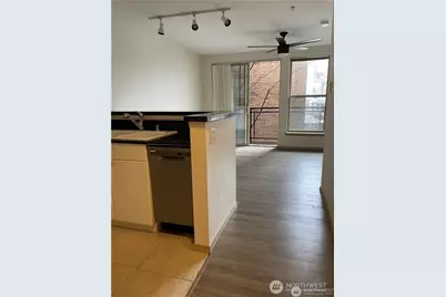 1323 Boren Avenue #303, Seattle, WA 98101 - Photo 7
