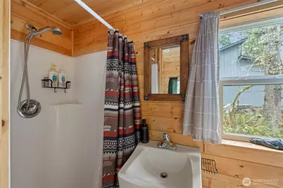 155 Nisqually Way, Ashford, WA 98304 - Photo 13