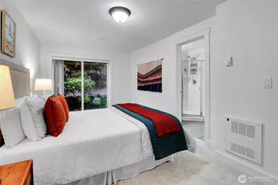 815 2nd Avenue N #A, Seattle, WA 98109 - Photo 5