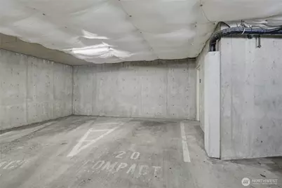 559 McGraw Street #201, Seattle, WA 98109 - Photo 19