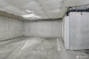 559 McGraw St, Seattle, WA 98109 - Photo 19