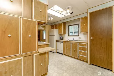 21821 107th Pl SE #13, Kent, WA 98031 - Photo 7