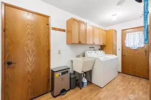 1813 E 3rd St, Port Angeles, WA 98362 - Photo 13