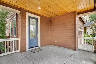 1705 NE Falls Dr, Issaquah, WA 98029 - Photo 3