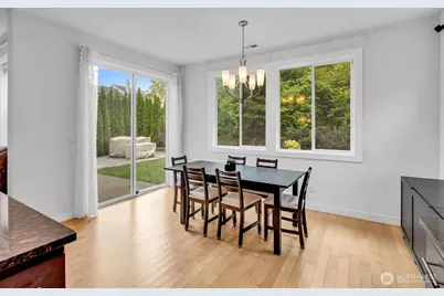 1705 NE Falls Dr, Issaquah, WA 98029 - Photo 17