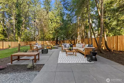 12250 Densmore Avenue N, Seattle, WA 98133 - Photo 31