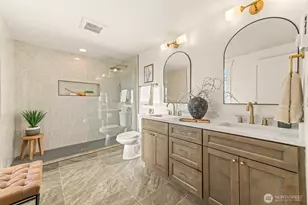 12250 Densmore Ave N, Seattle, WA 98133 - Photo 15