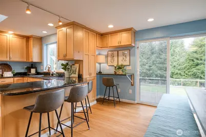 828 Ocean Avenue, Cosmopolis, WA 98595 - Photo 11