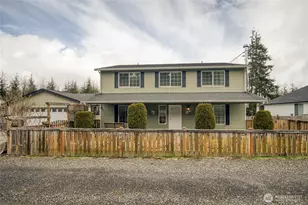 828 Ocean Ave, Cosmopolis, WA 98595 - Photo 1