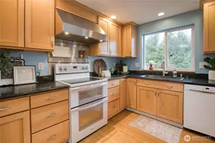 828 Ocean Ave, Cosmopolis, WA 98595 - Photo 13